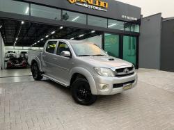 TOYOTA Hilux Caminhonete 3.0 4P 4X4 SRV TURBO DIESEL CABINE DUPLA AUTOMTICO