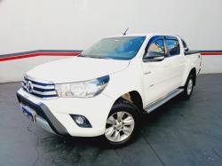 TOYOTA Hilux Caminhonete 2.8 16V 4P SR 4X4 DIESEL CABINE DUPLA AUTOMTICO