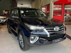 TOYOTA Hilux SW4 2.8 16V 4P SRX 4X4 7 LUGARES TURBO DIESEL AUTOMTICO