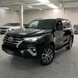 TOYOTA Hilux SW4 2.8 16V 4P SRX 4X4 7 LUGARES TURBO DIESEL AUTOMTICO