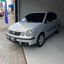 VOLKSWAGEN Polo Sedan 1.6 4P FLEX