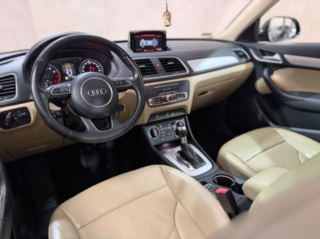 AUDI Q3 1.4 4P FLEX TFSI S-TRONIC AUTOM�TICO, Foto 7