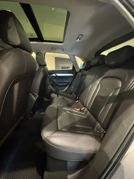 AUDI Q3 1.4 4P TFSI AMBIENTE S-TRONIC AUTOM�TICO, Foto 14