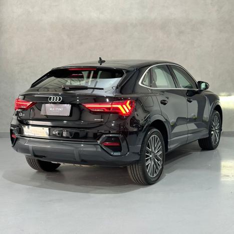AUDI Q3 2.0 40 4P TFSI SPORTBACK PERFORMANCE BLACK QUATTRO TIPTRONIC AUTOM�TICO, Foto 4