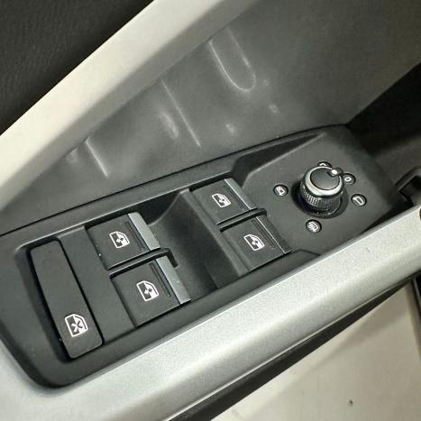 AUDI Q3 2.0 40 4P TFSI SPORTBACK PERFORMANCE BLACK QUATTRO TIPTRONIC AUTOM�TICO, Foto 18