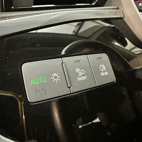 AUDI Q3 2.0 40 4P TFSI SPORTBACK PERFORMANCE BLACK QUATTRO TIPTRONIC AUTOM�TICO, Foto 19