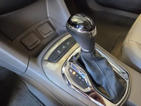 CHEVROLET Cruze Hatch 1.4 16V 4P LTZ TURBO FLEX AUTOM�TICO, Foto 9