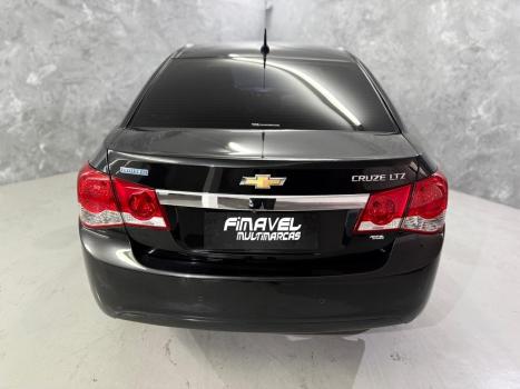 CHEVROLET Cruze Sedan 1.8 16V 4P LTZ ECOTEC FLEX AUTOMÁTICO, Foto 5 CHEVROLET Cruze Sedan 1.8 16V 4P LTZ ECOTEC FLEX AUTOMÁTICO, Foto 5