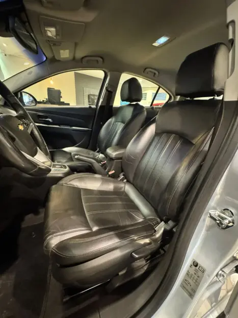CHEVROLET Cruze Sedan 1.4 16V 4P LT FLEX TURBO AUTOM�TICO, Foto 13