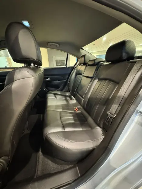 CHEVROLET Cruze Sedan 1.4 16V 4P LT FLEX TURBO AUTOM�TICO, Foto 14