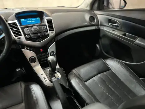 CHEVROLET Cruze Sedan 1.8 16V 4P LT ECOTEC FLEX AUTOM�TICO, Foto 9