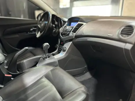 CHEVROLET Cruze Sedan 1.8 16V 4P LT ECOTEC FLEX AUTOM�TICO, Foto 10