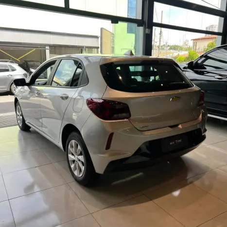 CHEVROLET Onix Hatch 1.0 12V 4P FLEX LT TURBO, Foto 5 CHEVROLET Onix Hatch 1.0 12V 4P FLEX LT TURBO, Foto 5