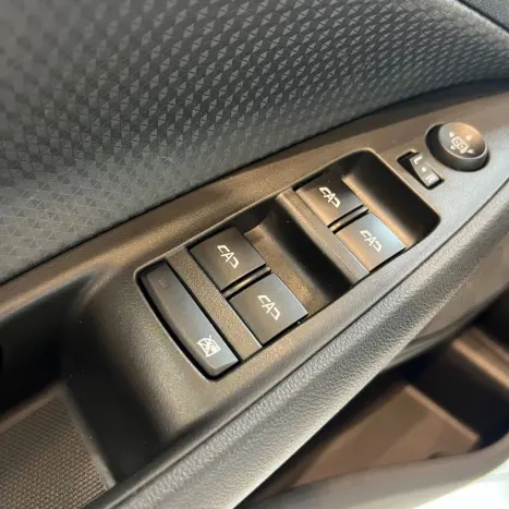 CHEVROLET Onix Hatch 1.0 12V 4P FLEX LT TURBO, Foto 14 CHEVROLET Onix Hatch 1.0 12V 4P FLEX LT TURBO, Foto 14