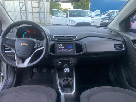 CHEVROLET Onix Hatch 1.4 4P FLEX LTZ, Foto 7 CHEVROLET Onix Hatch 1.4 4P FLEX LTZ, Foto 7
