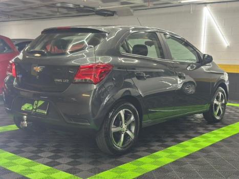 CHEVROLET Onix Hatch 1.4 4P FLEX LTZ, Foto 4