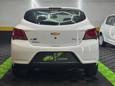 CHEVROLET Onix Hatch 1.4 4P FLEX LT, Foto 5