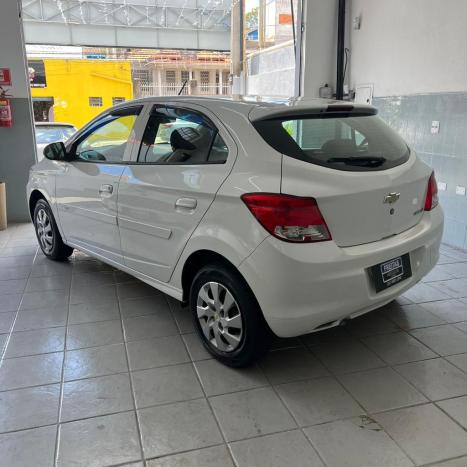 CHEVROLET Onix Hatch 1.0 4P FLEX LT, Foto 4