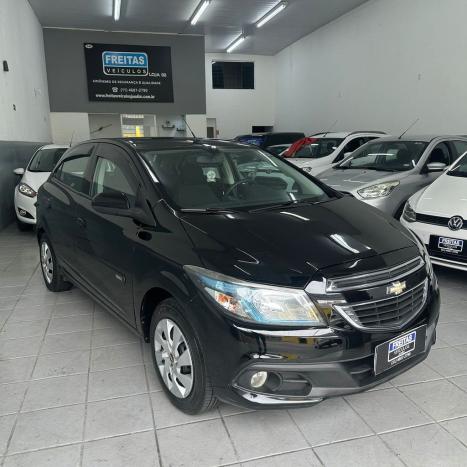 CHEVROLET Onix Hatch 1.4 4P FLEX LT, Foto 3