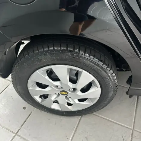 CHEVROLET Onix Hatch 1.4 4P FLEX LT, Foto 10