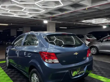 CHEVROLET Onix Hatch 1.0 4P FLEX LT, Foto 6