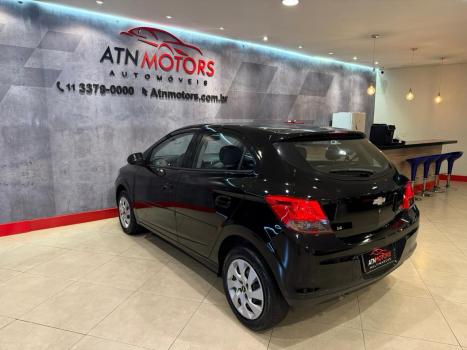 CHEVROLET Onix Hatch 1.4 4P FLEX LT, Foto 6