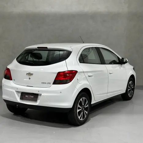 CHEVROLET Onix Hatch 1.4 4P FLEX LTZ, Foto 4