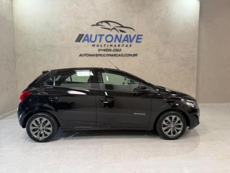 CHEVROLET Onix Hatch 1.4 4P FLEX ADVANTAGE AUTOM�TICO, Foto 3