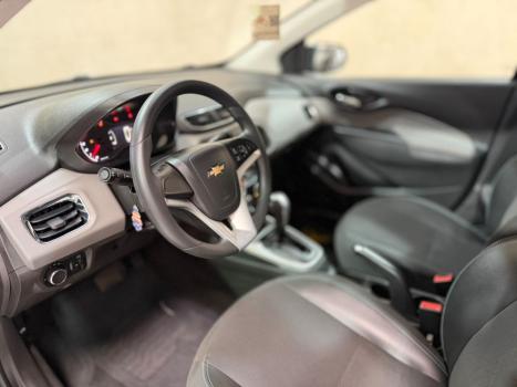 CHEVROLET Onix Hatch 1.4 4P FLEX ADVANTAGE AUTOM�TICO, Foto 7