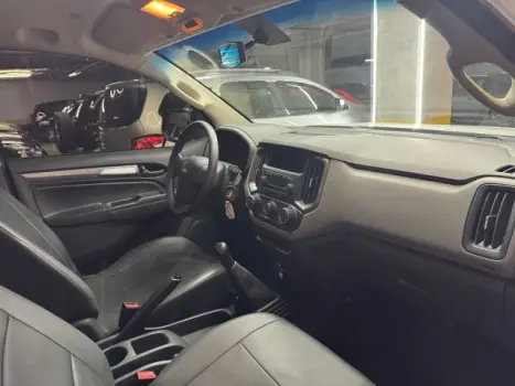 CHEVROLET S10 2.8 16V LS CABINE SIMPLES 4X4 TURBO DIESEL, Foto 7