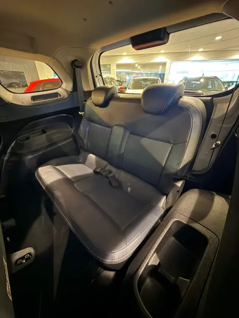 CHEVROLET Spin 1.8 4P FLEX PREMIER 7 LUGARES AUTOM�TICO, Foto 19