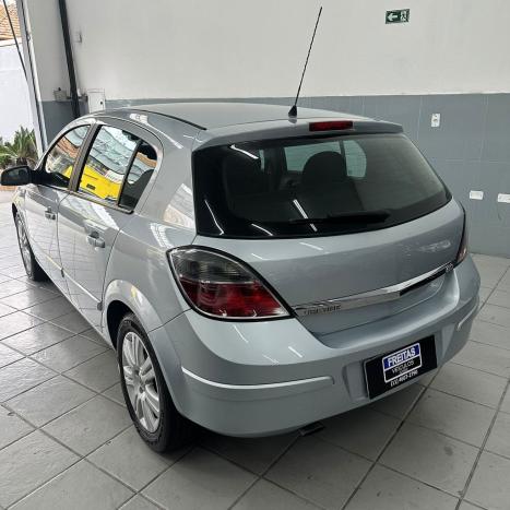 CHEVROLET Vectra Hatch 2.0 4P FLEX GT, Foto 4
