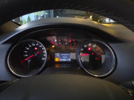 FIAT Bravo 1.8 16V 4P FLEX BLACKMOTION DUALOGIC AUTOMATIZADO, Foto 4
