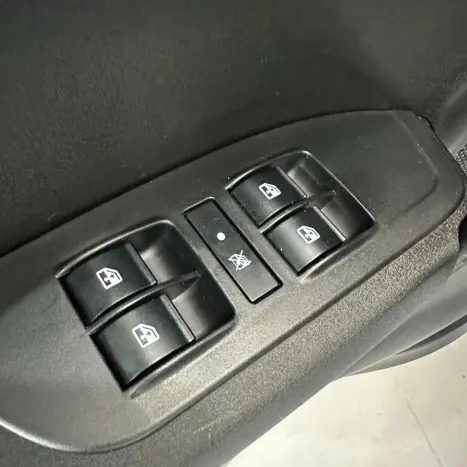 FIAT Cronos 1.3 4P FLEX DRIVE AUTOM�TICO CVT, Foto 17