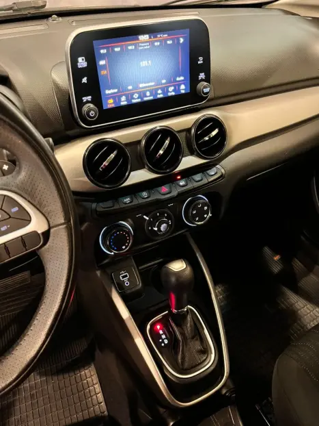 FIAT Cronos 1.8 4P FLEX DRIVE AUTOMTICO, Foto 10