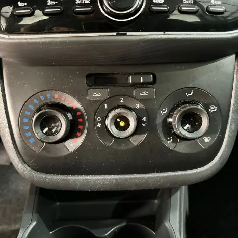 FIAT Punto 1.4 4P ATTRACTIVE FLEX, Foto 13