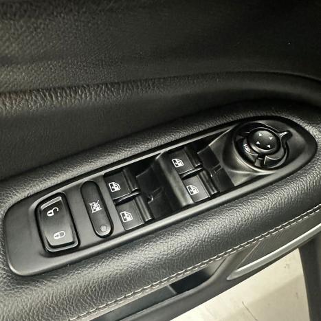 FIAT Toro 1.3 16V 4P FLEX 270 TURBO VOLCANO AUTOM�TICO, Foto 18