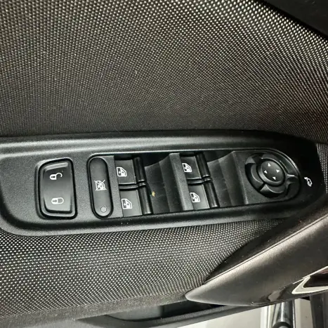 FIAT Toro 1.8 16V 4P FLEX FREEDOM AUTOM�TICO, Foto 14