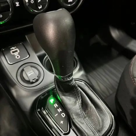 FIAT Toro 1.8 16V 4P FLEX FREEDOM AUTOM�TICO, Foto 15