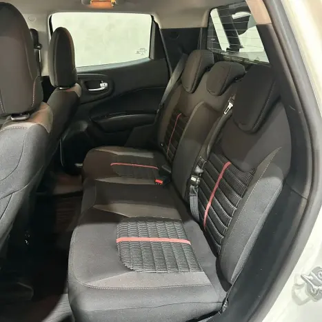 FIAT Toro 1.8 16V 4P FLEX FREEDOM AUTOM�TICO, Foto 23