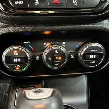 FIAT Toro 1.8 16V 4P FLEX FREEDOM AUTOM�TICO, Foto 13