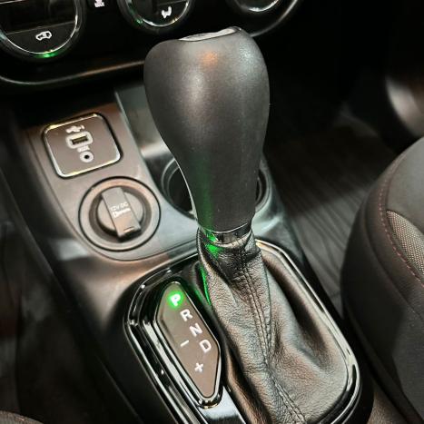 FIAT Toro 1.8 16V 4P FLEX FREEDOM AUTOM�TICO, Foto 16