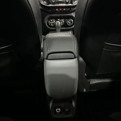 FIAT Toro 2.0 16V 4P VOLCANO 4WD TURBO DIESEL AUTOMTICO, Foto 22