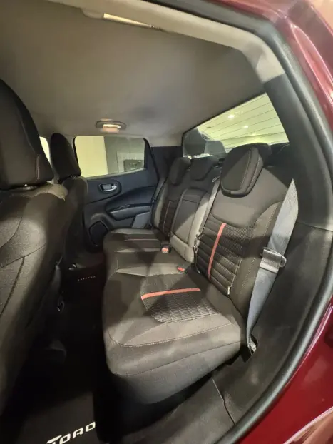 FIAT Toro 2.0 16V 4P 4WD FREEDOM TURBO DIESEL, Foto 15