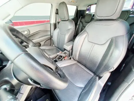 FIAT Toro 2.0 16V 4P VOLCANO 4WD TURBO DIESEL AUTOM�TICO, Foto 8