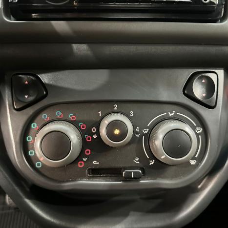 FIAT Uno 1.0 4P FLEX EVO VIVACE CELEBRATION, Foto 14