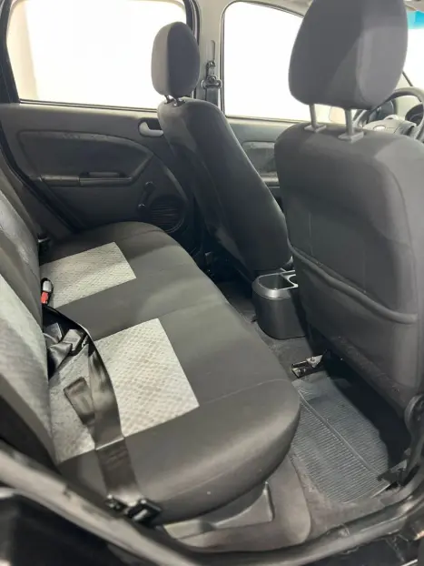 FORD Fiesta Hatch 1.6 4P FLEX, Foto 8 FORD Fiesta Hatch 1.6 4P FLEX, Foto 8