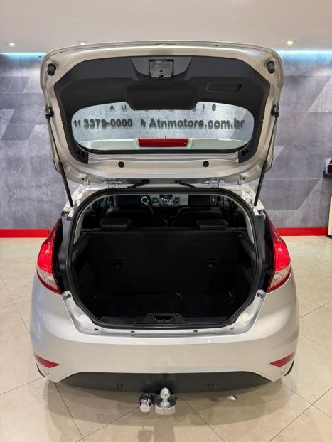 FORD Fiesta Hatch 1.6 16V 4P FLEX TITANIUM PLUS POWERSHIFT AUTOM�TICO, Foto 9