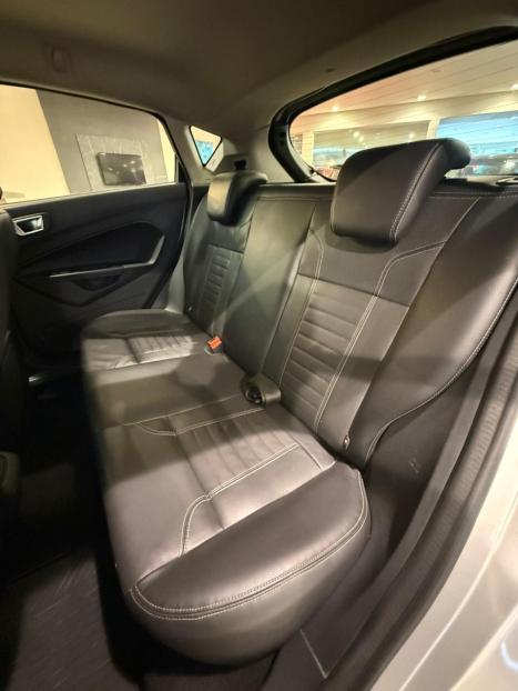 FORD Fiesta Hatch 1.6 16V 4P FLEX TITANIUM PLUS POWERSHIFT AUTOM�TICO, Foto 14
