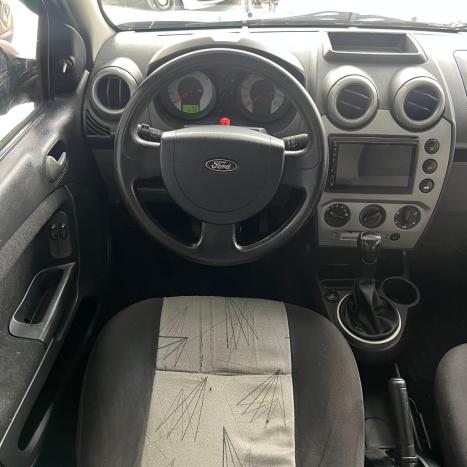 FORD Fiesta Hatch 1.6 CLASS, Foto 6